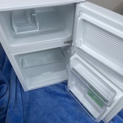 25年製　コンフィー　冷蔵庫　90Lの画像