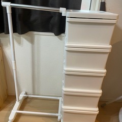 【美品】収納ケース　ハンガーラック付きの画像