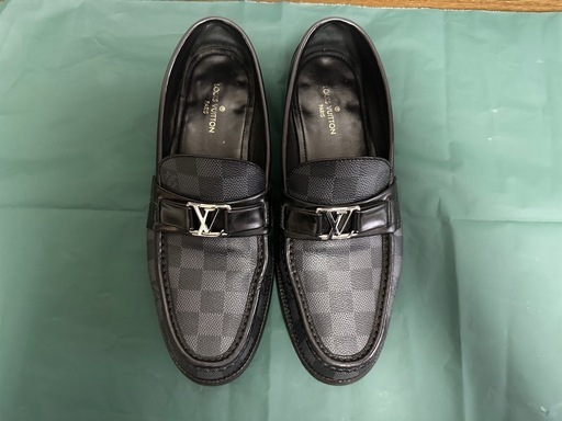 【本日18:00まで限定価格】ルイビトンローファー