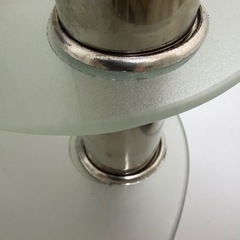 【2/15引渡し希望】ガラスローテーブル　の画像