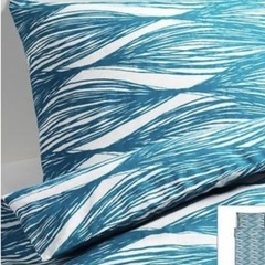 IKEA寝具カバーと薄手の毛布セットの画像