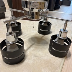 【電球付き】4灯シーリングライト ブラック×シルバー モダンデザインの画像