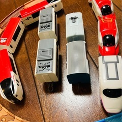 カプセルプラレール　ガチャトーマス、機関車、新幹線等の画像