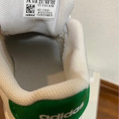 アディダス　14センチの画像
