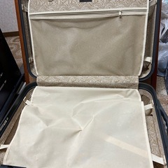 スーツケース大型の画像