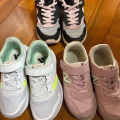 女の子♡18cmスニーカーセット♡の画像