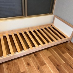 IKEA 子供用 ベッドの画像