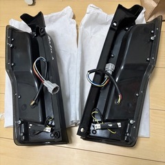 日産　キャラバンnv350テールランプの画像