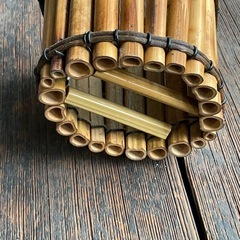 竹製の花入れ（花器の画像