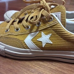 コンバースの靴の画像