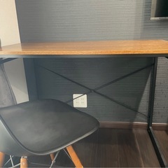 【美品】シンプルなデスクと椅子 の画像