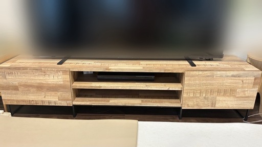 【お譲り先決まりました】美品✨️LOWYA  テレビボード ローボード  幅180cm 配線穴あり