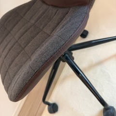  デスクチェア／昇降式／千歳船橋駅徒歩3分／早め取引歓迎の画像