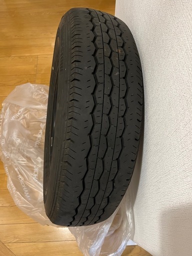 ハイエース純正タイヤ 山約8分残195/80/R15LT ECOPIA４本