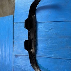 トヨタ クラウンクロスオーバー・リアアンダースポイラー・
サイドスカートの画像