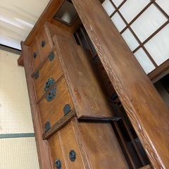 和風な飾り棚です。レトロの画像