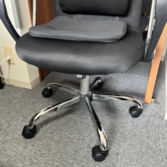 お渡し決まりました。チェアの画像