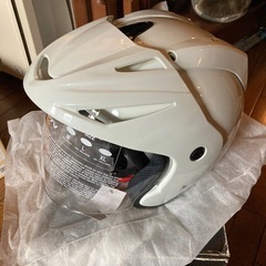 バイクヘルメット　スモークシールド付き　
未使用品　の画像