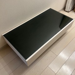 日本製収納付きガラス製デザイナーズセンターテーブルローテーブルの画像