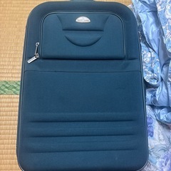 ボートセット、掛け布団2枚、キャリーケース  の画像