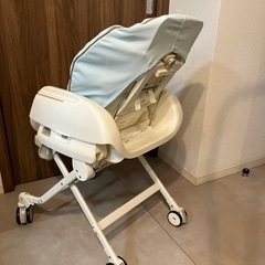 コンビ ネムリラ スウィングベッド＆チェア ハイローチェア 手動モデル
の画像