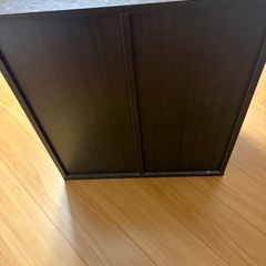 茶色の棚
の画像