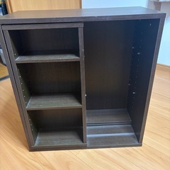 茶色の棚
の画像