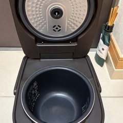 【2/15まで】アイリスオーヤマ IH炊飯器 3合 KRC-IK30-Tの画像