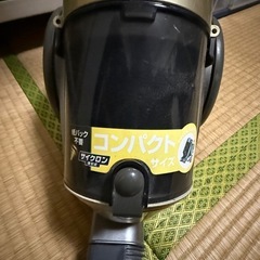 アイリスオーヤマ　サイクロン掃除機の画像
