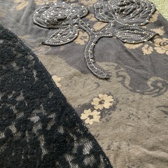 レディース長袖トップス　ラインストーン　刺繍　ブラウン　コットンの画像