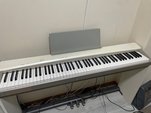 電子ピアノ