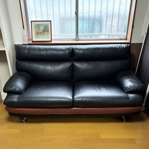 【美品】高級感のあるレザー調ソファ / ブラック×ブラウン ツートンカラー