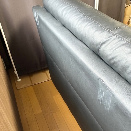 【美品】高級感のあるレザー調ソファ / ブラック×ブラウン ツートンカラー