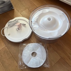 猫用自動給水器の画像