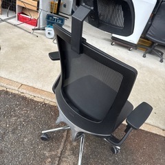 ゲーミングチェア　シミありの画像