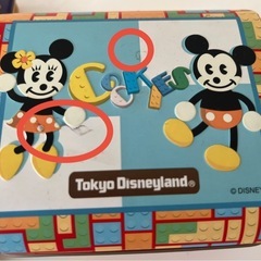 ディズニーランドのお菓子空缶の画像