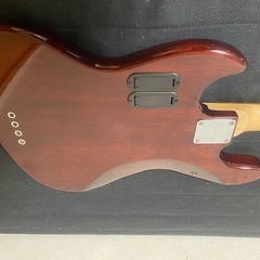 Sire v3 エレキベースの画像