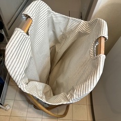 【無料】
洗濯物入れ