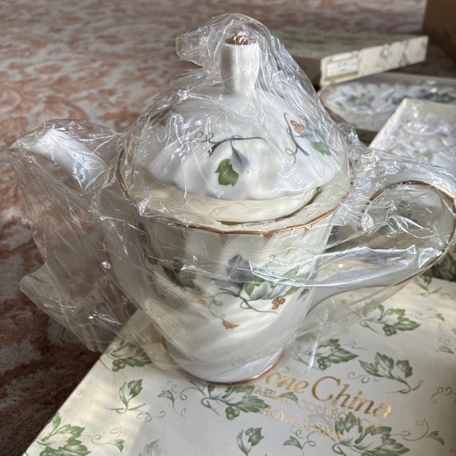 未使用品　HOYA Bone China Cordial Collection 