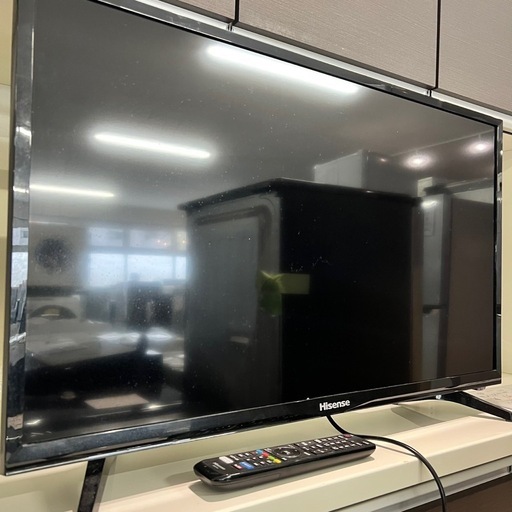 商談中　Hisense 32BK1 ハイビジョンLED液晶テレビ 32型 2021年製 D66