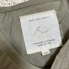 キルティングコート 120サイズ カーキ　中綿　キルトの画像