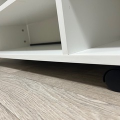 白のテレビ台の画像