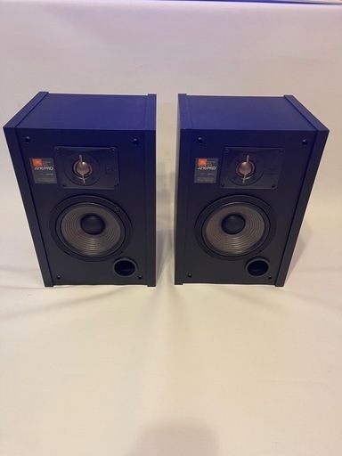 JBL J216pro