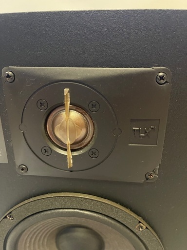JBL J216pro