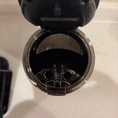 車載用灰皿　黒　ソーラーの画像