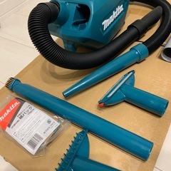 マキタ 小型掃除機 充電式の画像