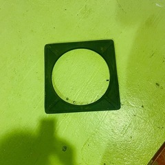 三角コーンとバリケードバーの画像