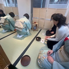 サロンで茶道の画像