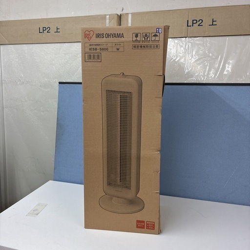 【?買取市場 6ヶ月保証】S736 ⭐ 2019年製の未使用品 アイリスオーヤマ 電気ストーブ  2段階切替 ブラックコートヒーター 