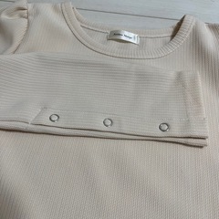 Ambre Neige 袖スリットボタントップスの画像